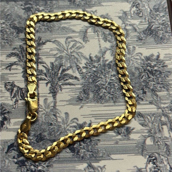 Gold Chain Bracelet - Picture 1 of 4